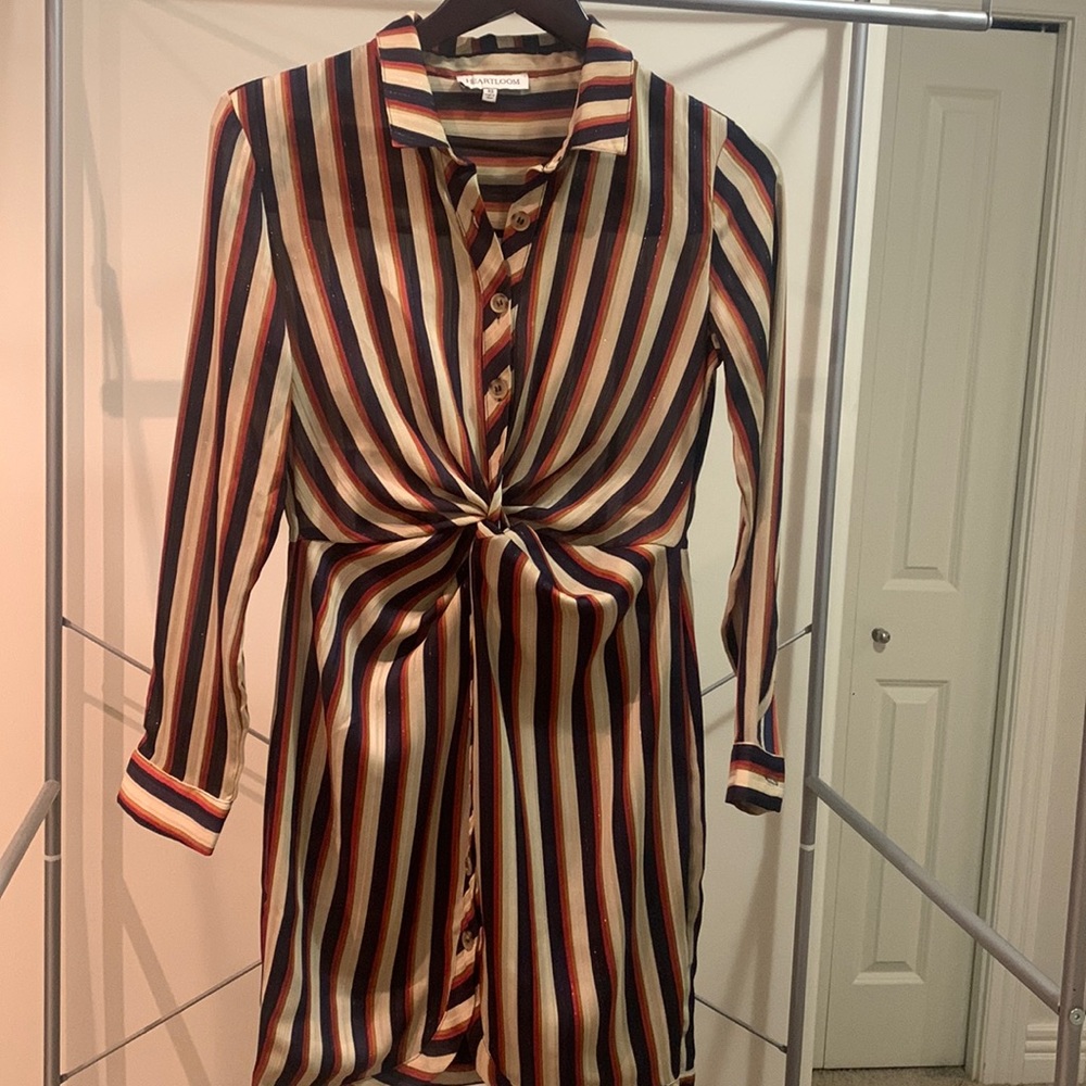 Shirt dress with front tie knot